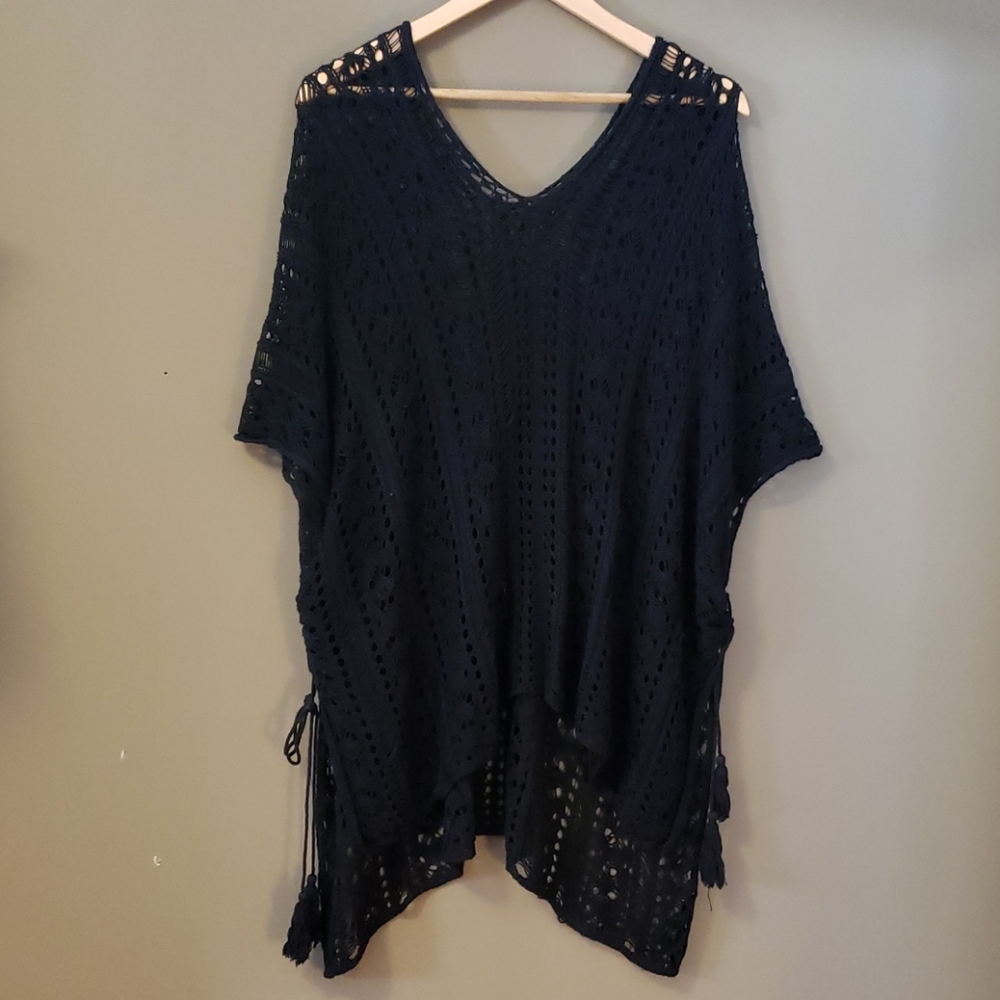 Slight Hi~Lo Knit Cover-Up